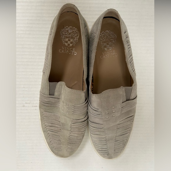 Vince Camuto Suede Slip Ons Flats Womens Shoes Loafers Brown Taupe Sz 9.5 M - Picture 2 of 9